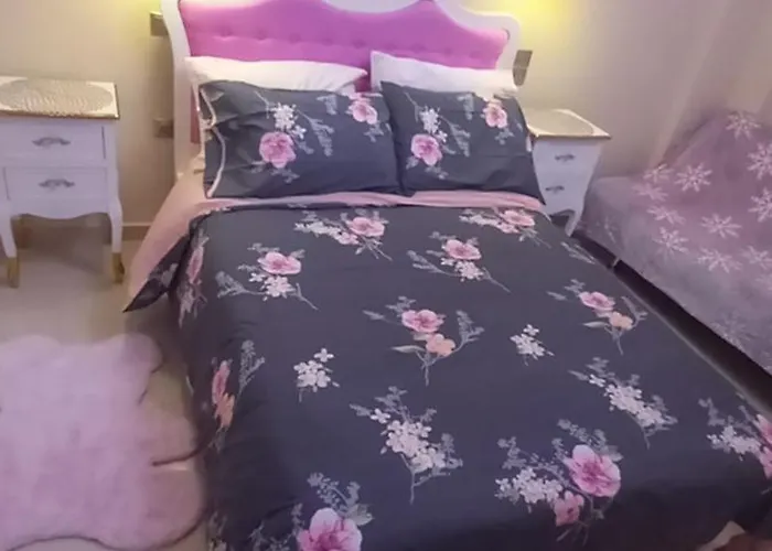 Elegant View - - 3bd Apartman *